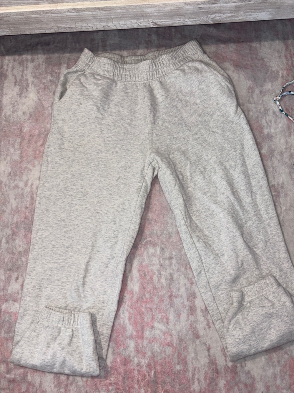 American Eagle Outfitters Light Gray Cuffed Sweatpants